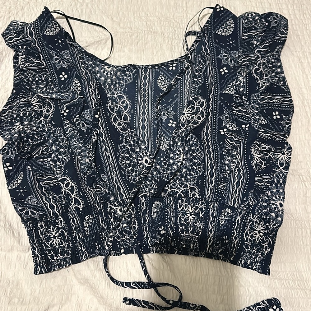 🦋Two Piece Set - Picture 2 of 3